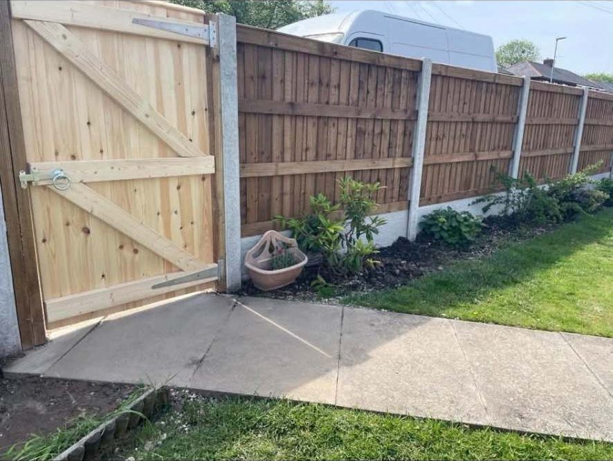 Garden gate with matching fence panels Bolton